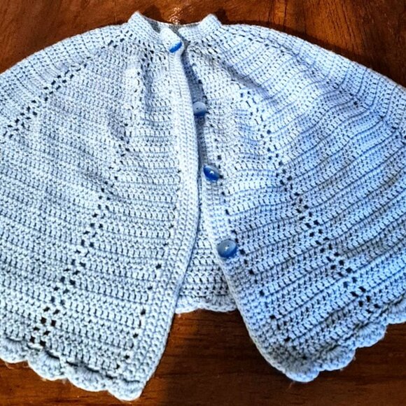 Girl's Cape, Hand-Knitted / Crocheted, w Buttons Vintage Excellent Pink One Size - Picture 3 of 5